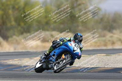 media/Apr-19-2025-CVMA (Sat) [[586b59ad56]]/Race 4-Formula Middleweight/